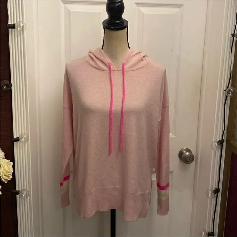 Berenice Paris wool/ cashmere Pink Hooded Women's sweater. M